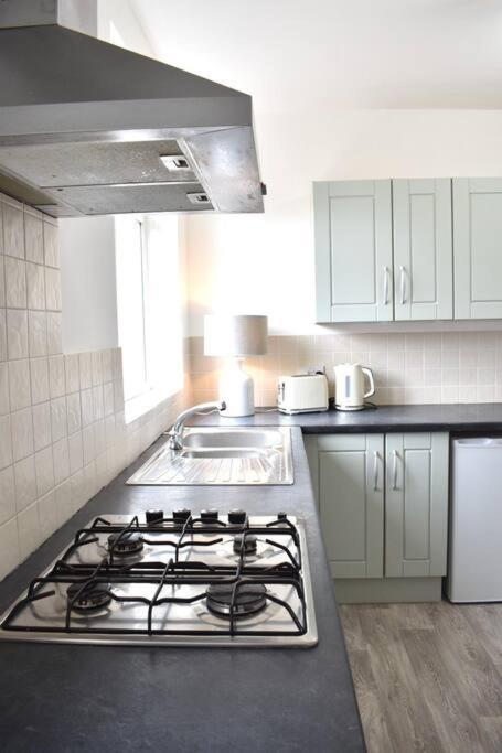2 Bedroom Apartment In Gateshead Exterior photo